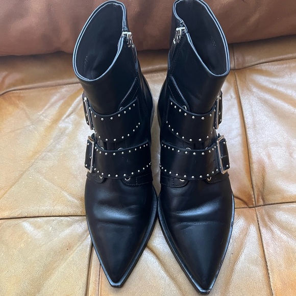 Mattia Capezzani Leather Pointed Toe Stud Ankle Winter Boots Lightly worn - Picture 5 of 10